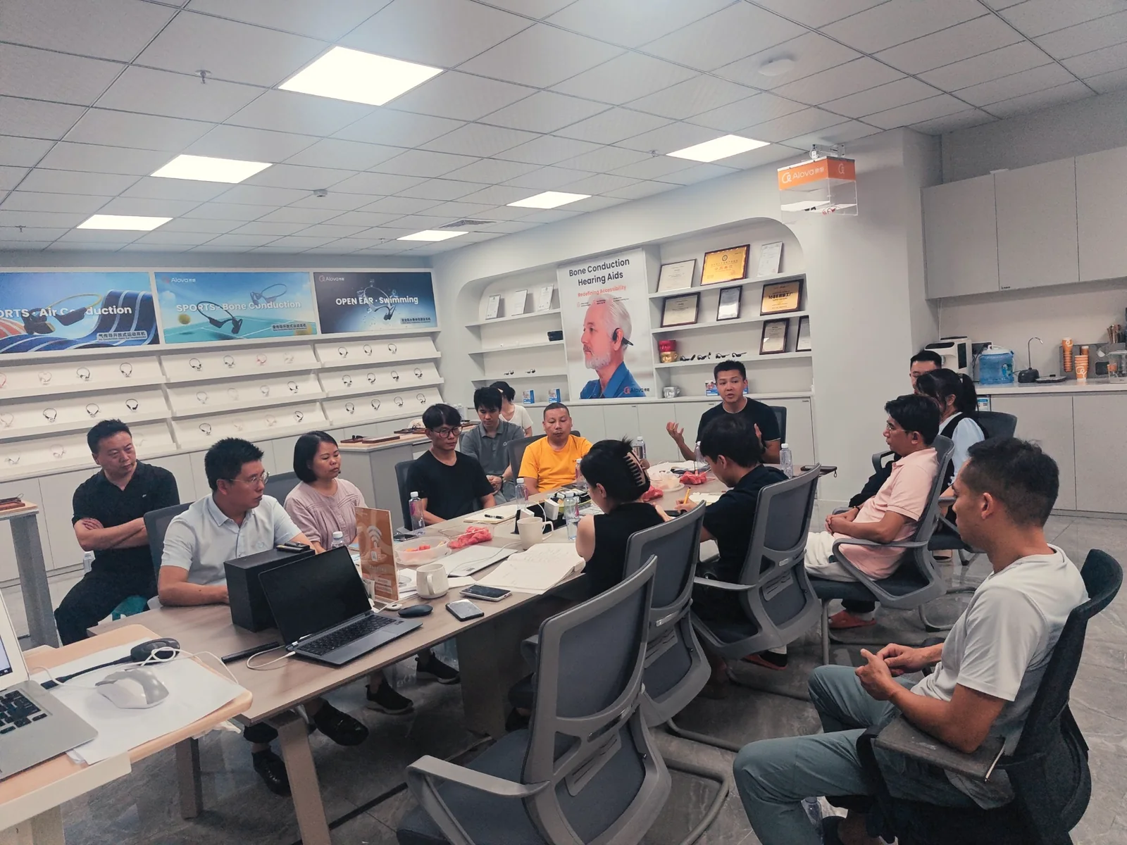 Alova business training and learning session